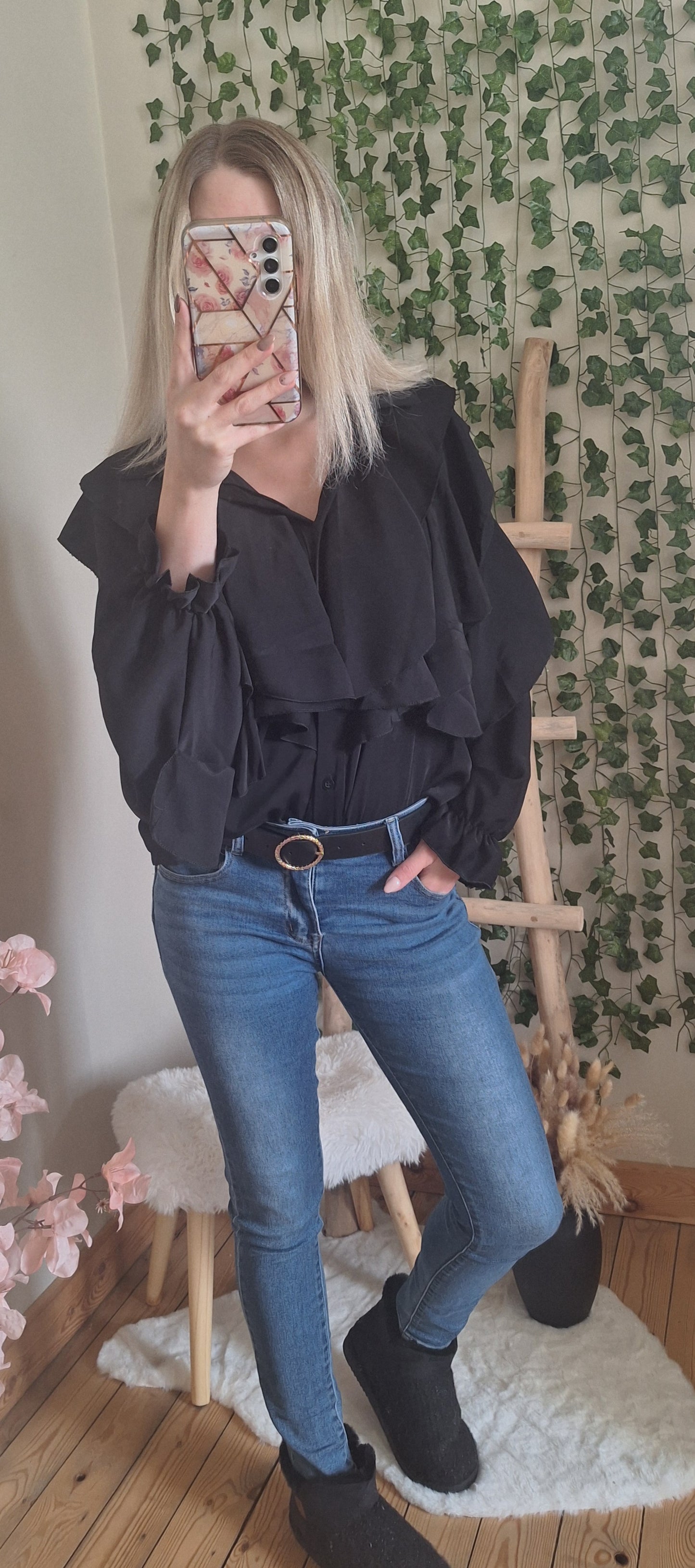 Chiara Ruffle Blouse | Zwart