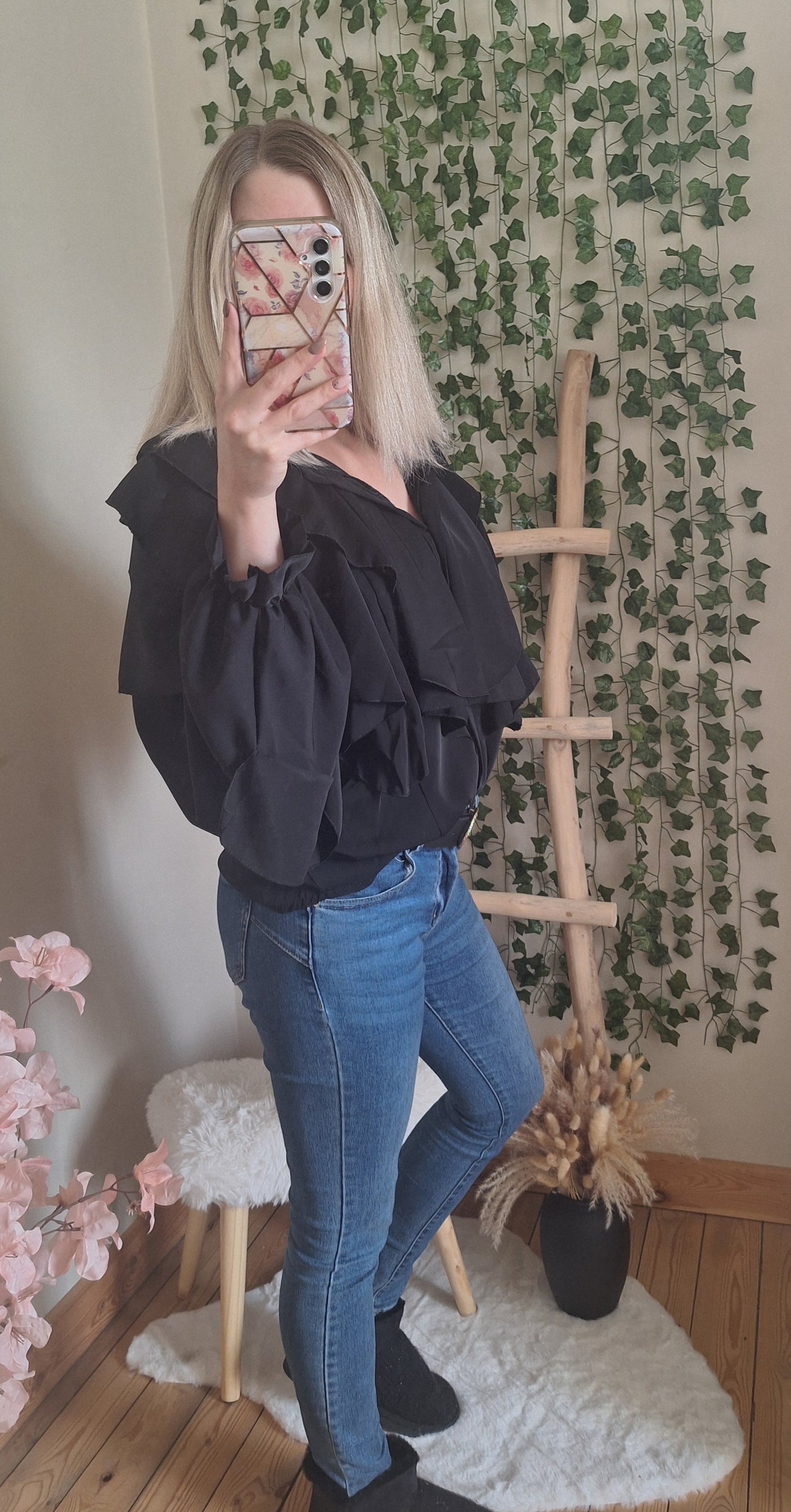 Chiara Ruffle Blouse | Zwart