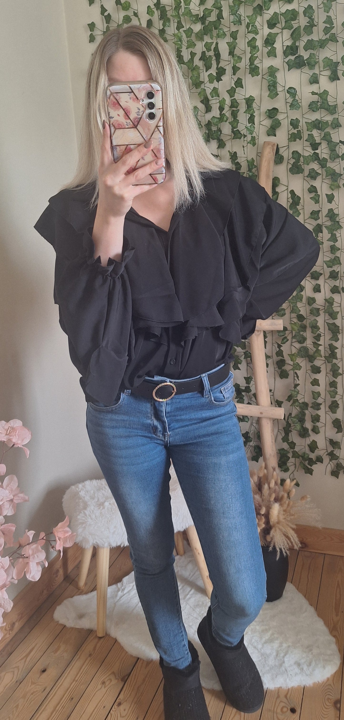 Chiara Ruffle Blouse | Zwart